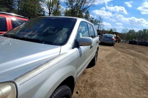 Photo of 2004 Honda Pilot