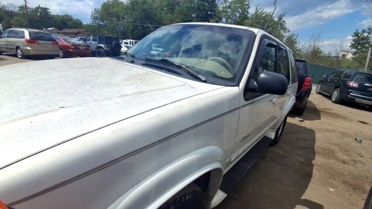 Photo of 2001 Ford Explorer