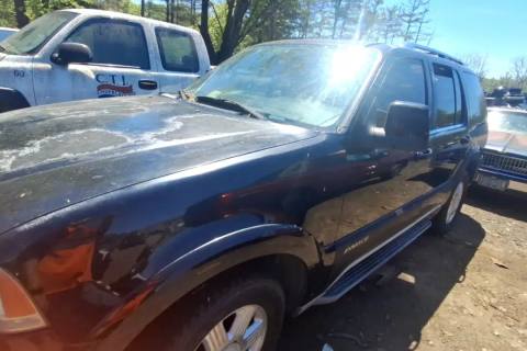 Photo of 2003 Lincoln Aviator