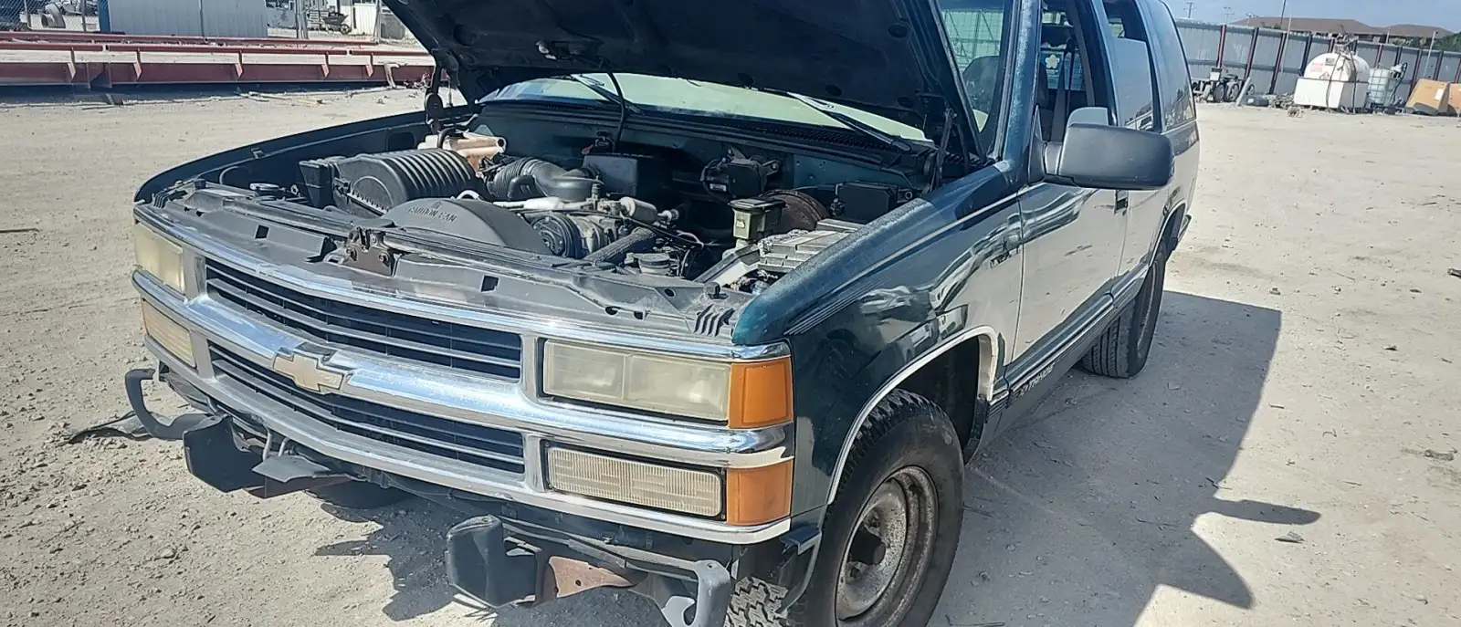 Photo of 1998 Chevrolet Tahoe