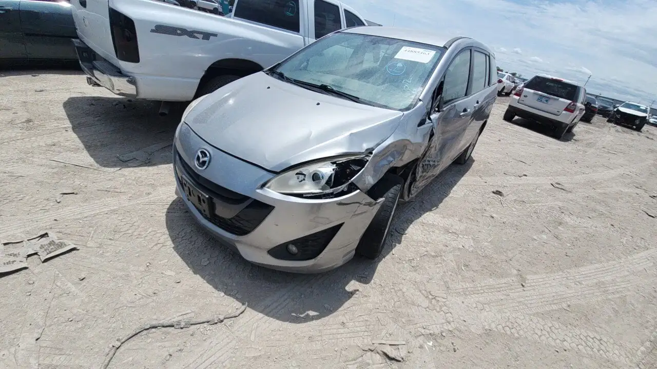 Photo of 2013 Mazda 5