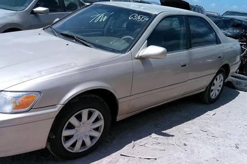 Photo of 2000 Toyota Camry
