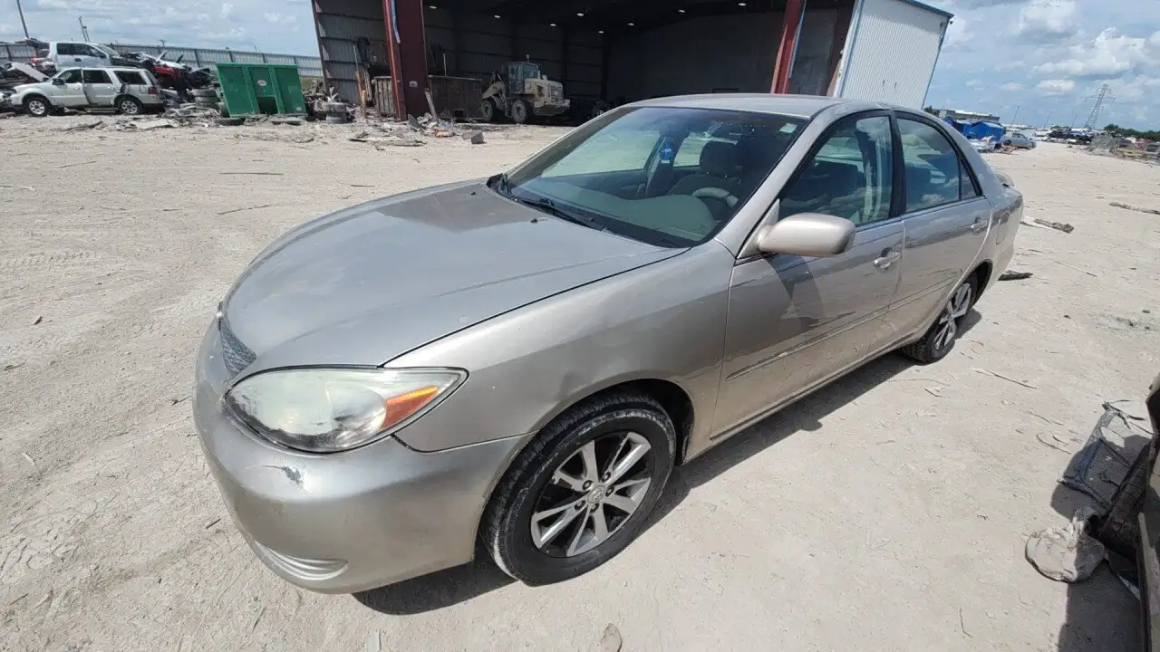 Photo of 2003 Toyota Camry