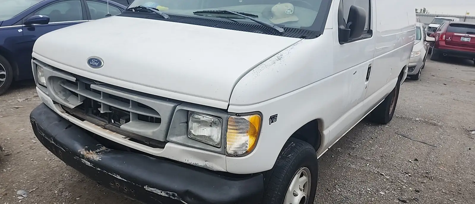 Photo of 1998 Ford E-250 Econoline