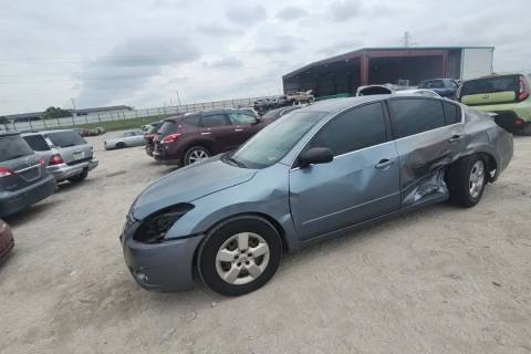Photo of 2011 Nissan Altima
