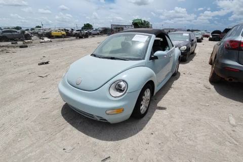 Photo of 2005 Volkswagen Beetle