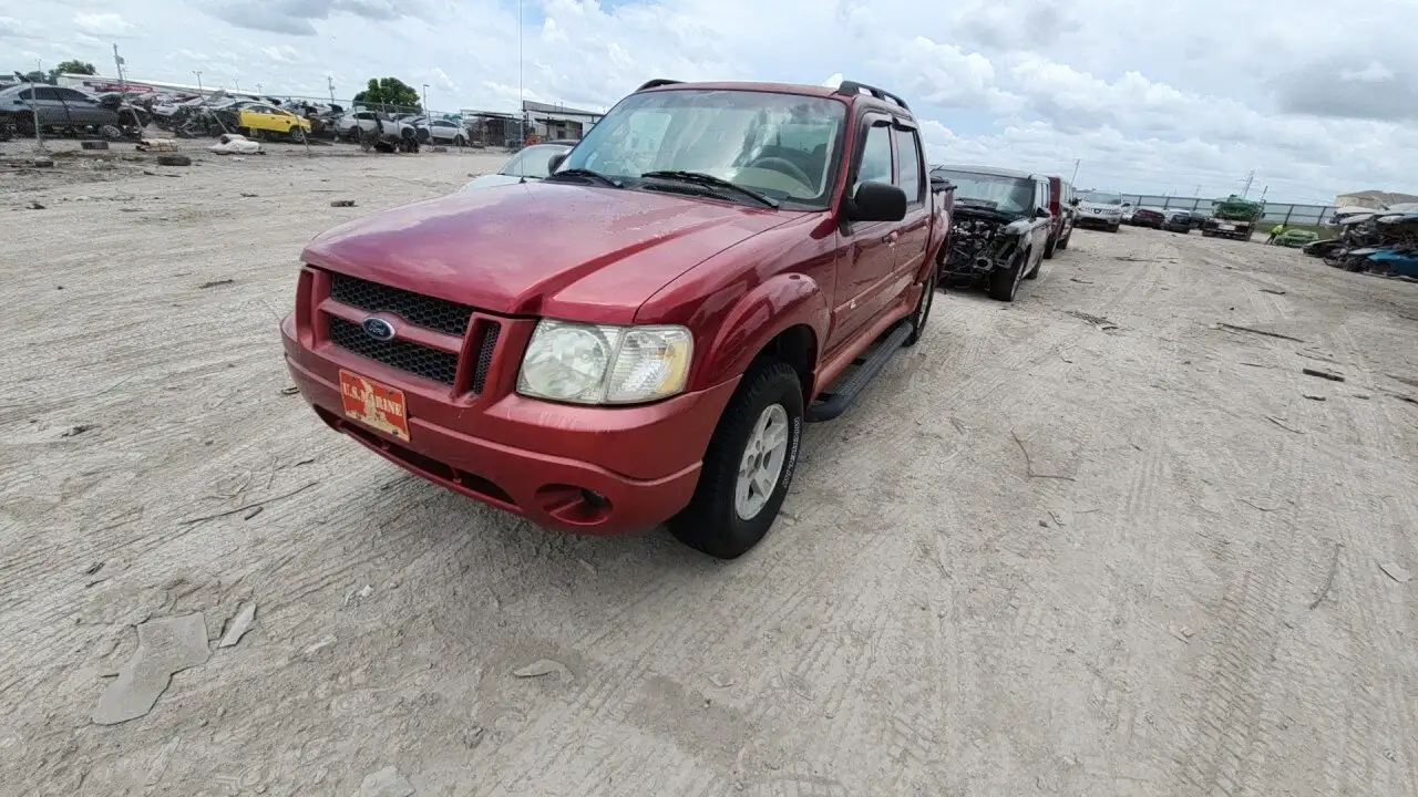 Photo of 2005 Ford Explorer Sport Trac