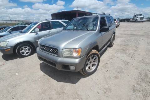 Photo of 2001 Nissan Pathfinder