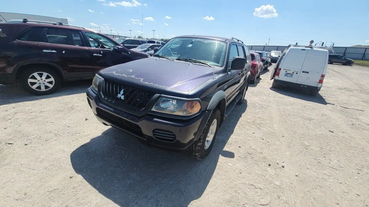 Photo of 2002 Mitsubishi Montero Sport