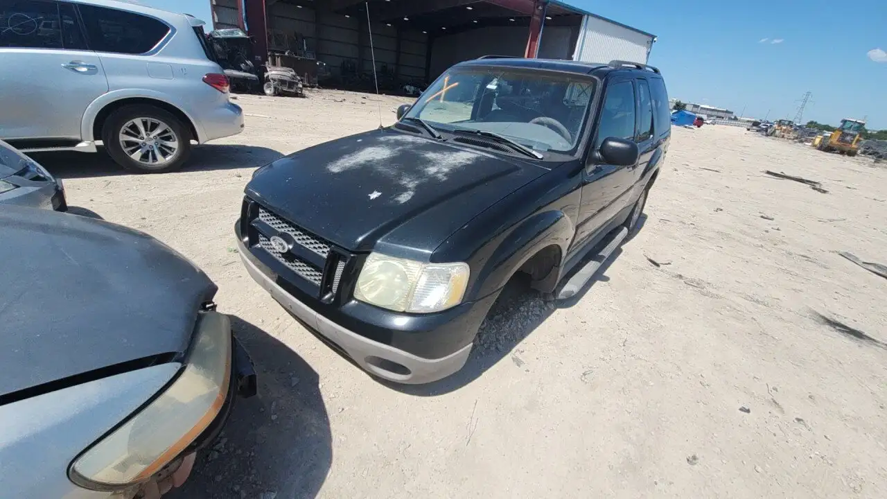 Photo of 2002 Ford Explorer Sport