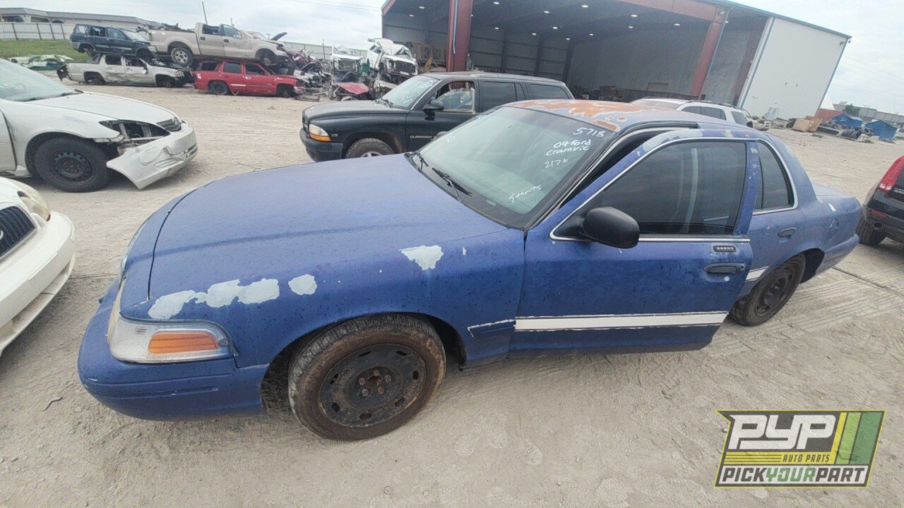 Photo of 2004 Ford Crown Victoria