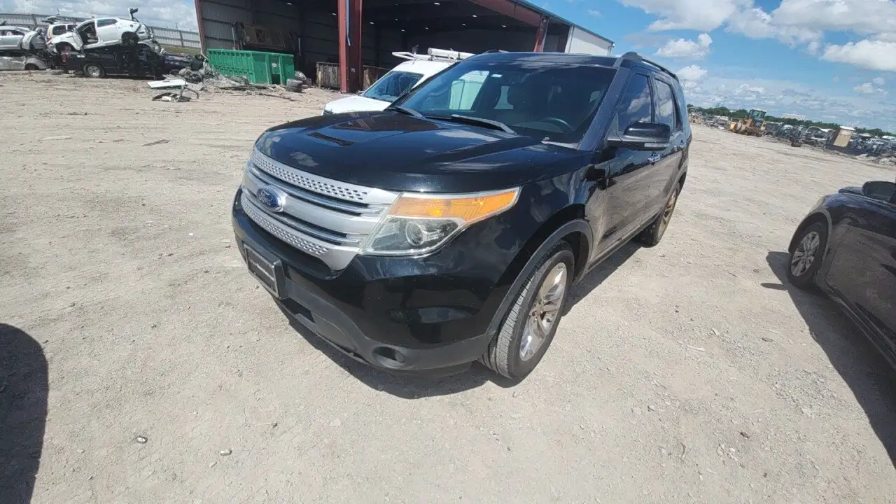 Photo of 2011 Ford Explorer
