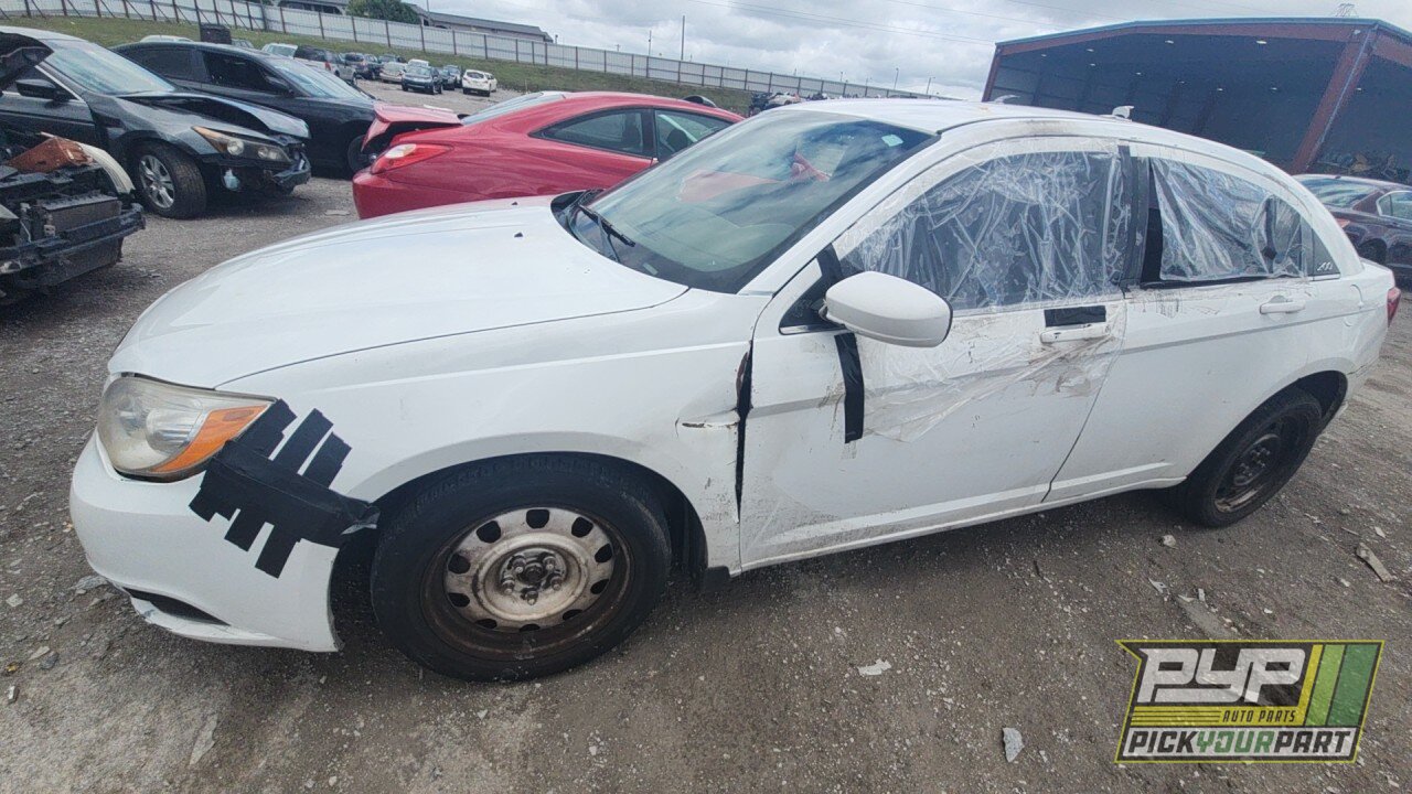 Photo of 2013 Chrysler 200