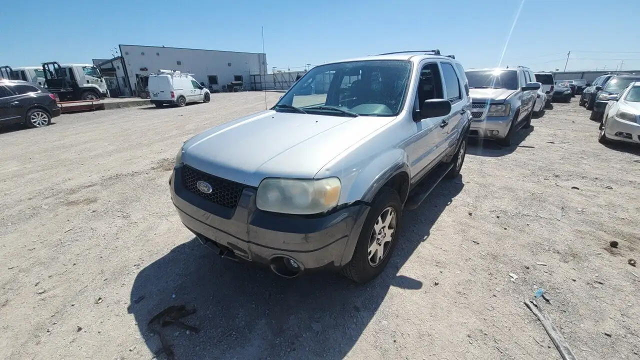 Photo of 2005 Ford Escape