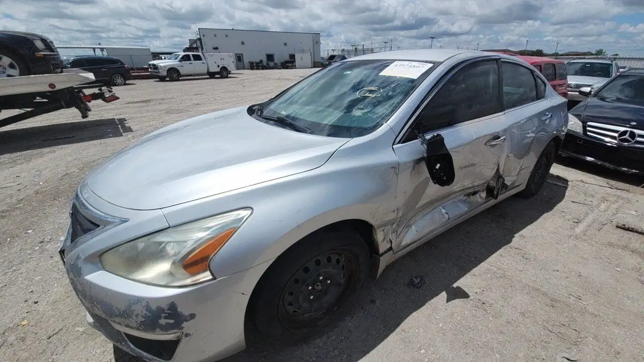 Photo of 2015 Nissan Altima