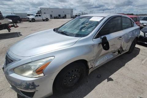 Photo of 2015 Nissan Altima