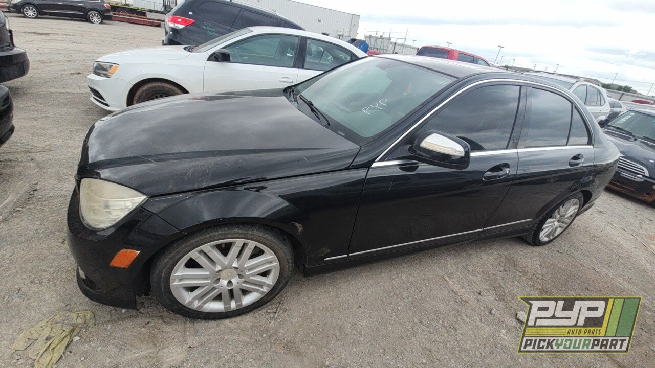 Photo of 2009 Mercedes-Benz C300
