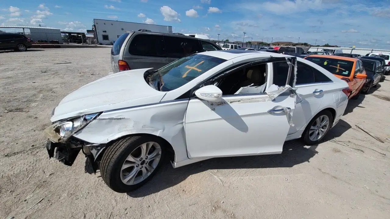 Photo of 2011 Hyundai Sonata