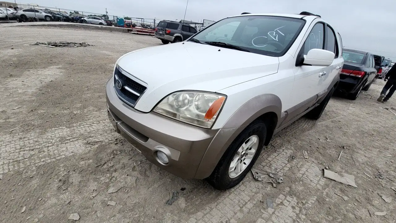 Photo of 2005 Kia Sorento