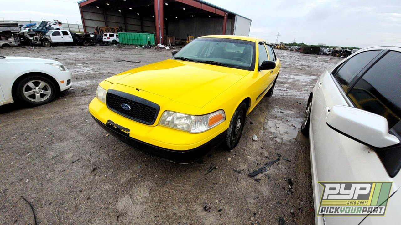 Photo of 2003 Ford Crown Victoria