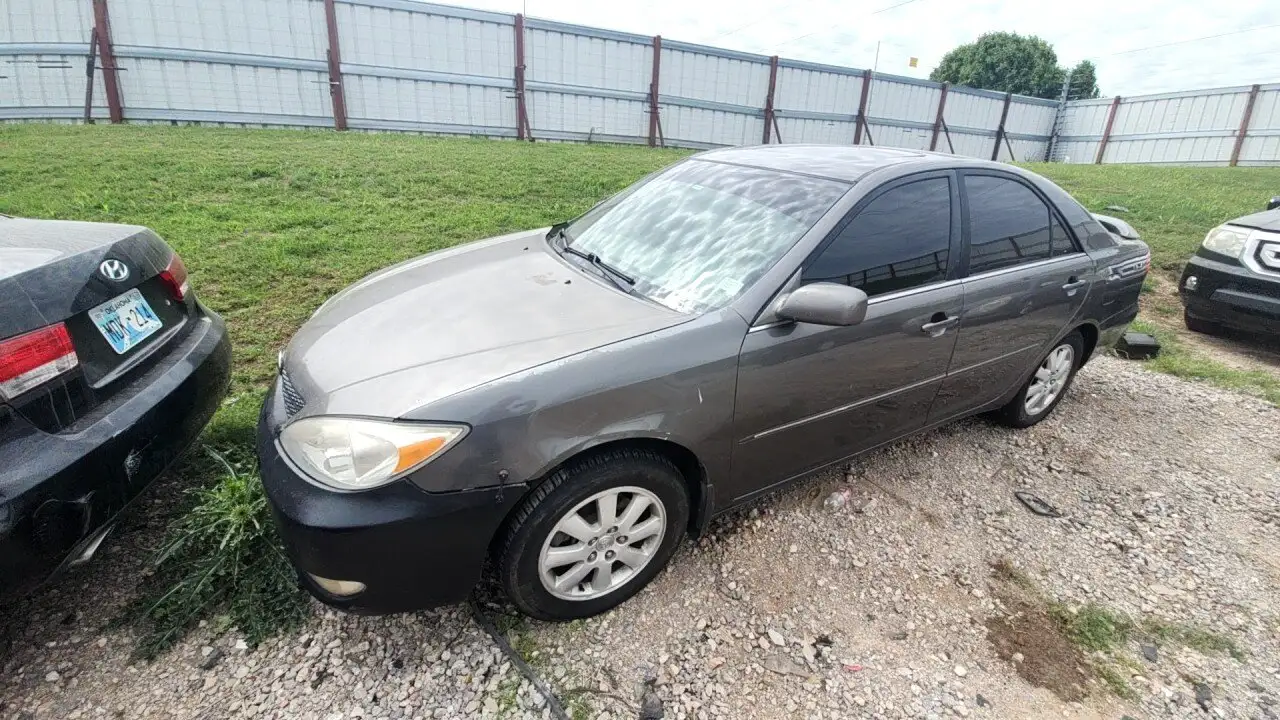 Photo of 2004 Toyota Camry