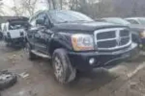 Photo of 2005 Dodge Durango