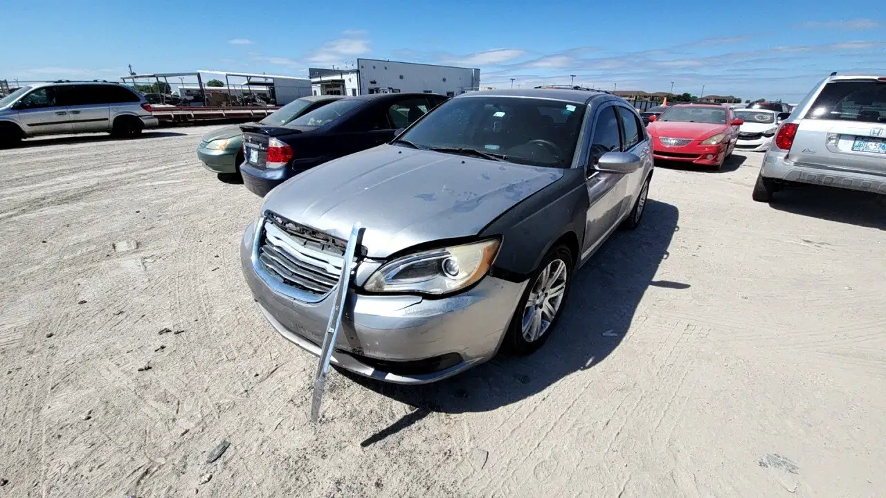 Photo of 2013 Chrysler 200