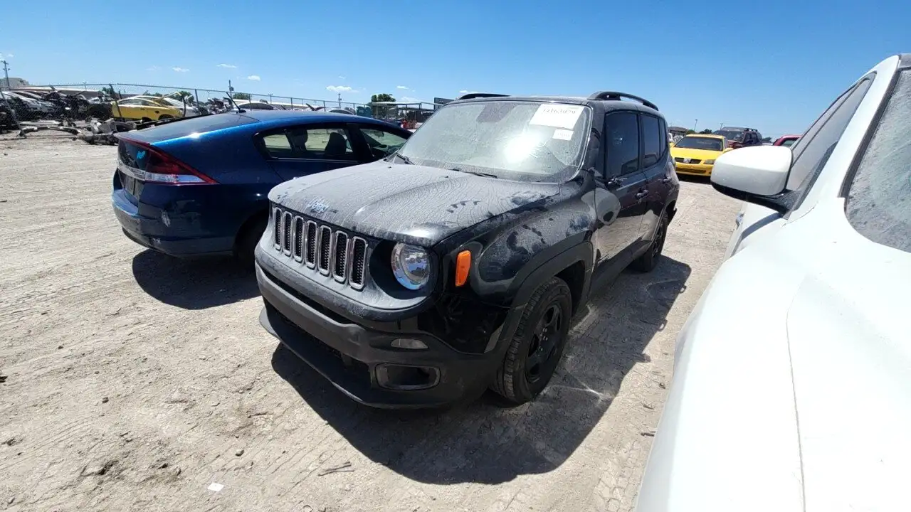 Photo of 2016 Jeep Renegade