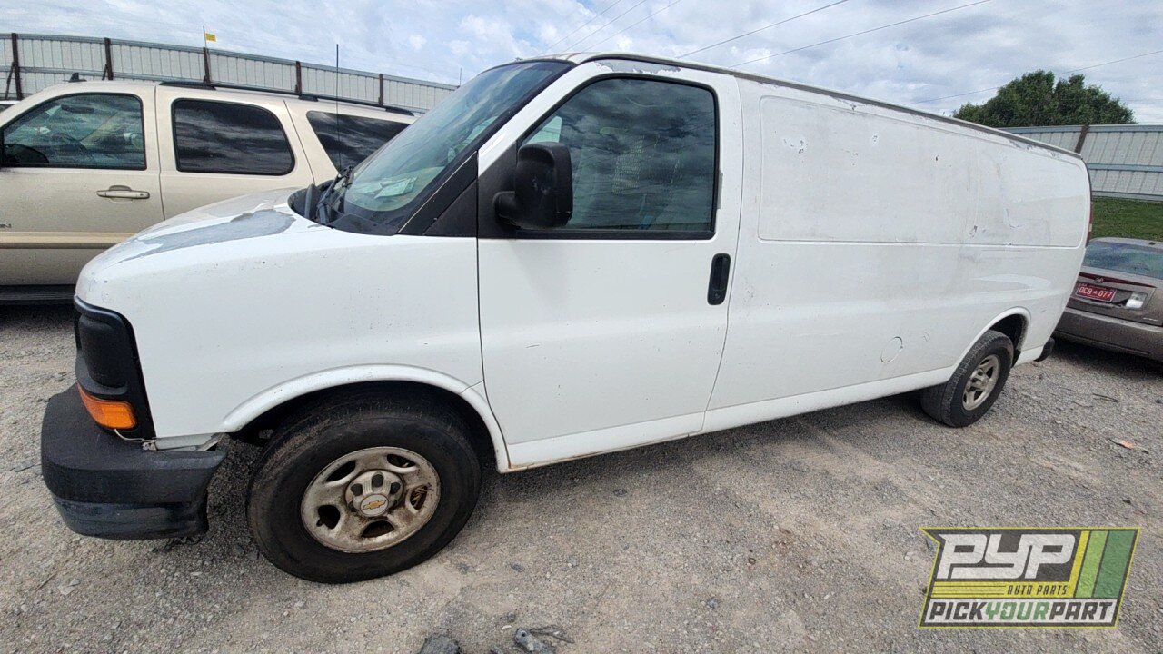 Photo of 2004 Chevrolet Express 2500