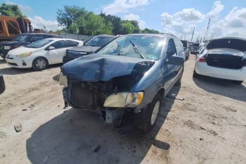 Photo of 2002 Toyota Sienna