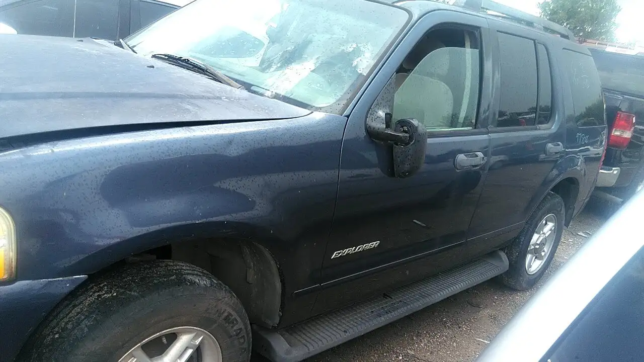 Photo of 2005 Ford Explorer