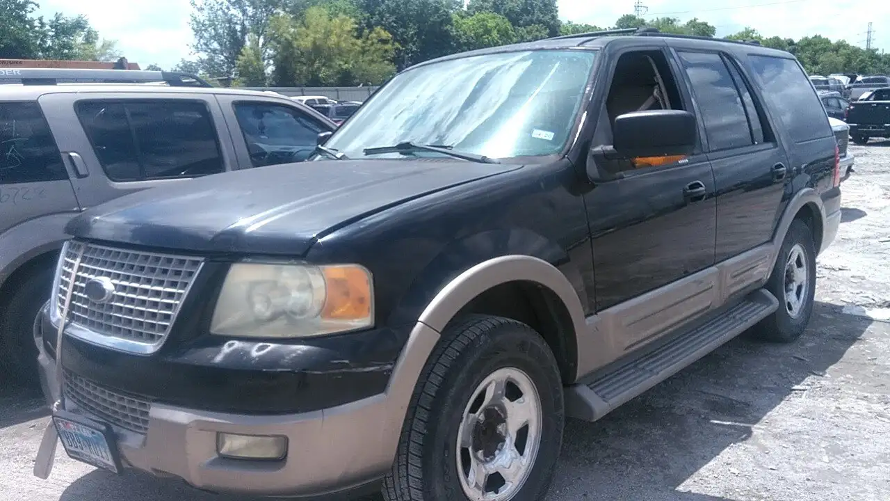 Photo of 2003 Ford Expedition