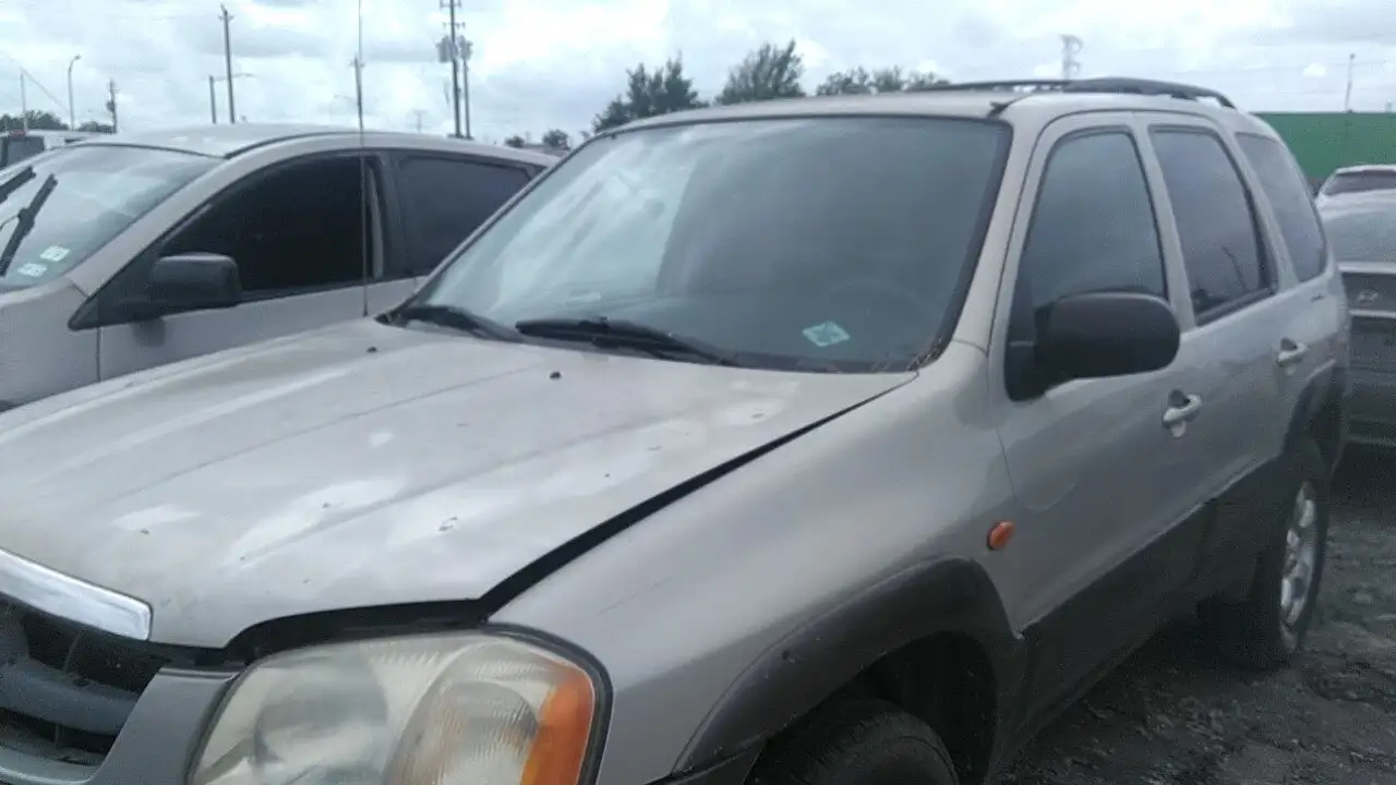 Photo of 2003 Mazda Tribute