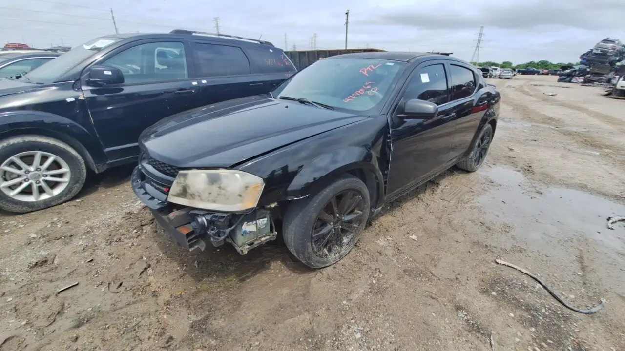 Photo of 2014 Dodge Avenger
