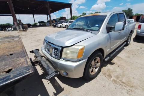 Photo of 2004 Nissan Titan
