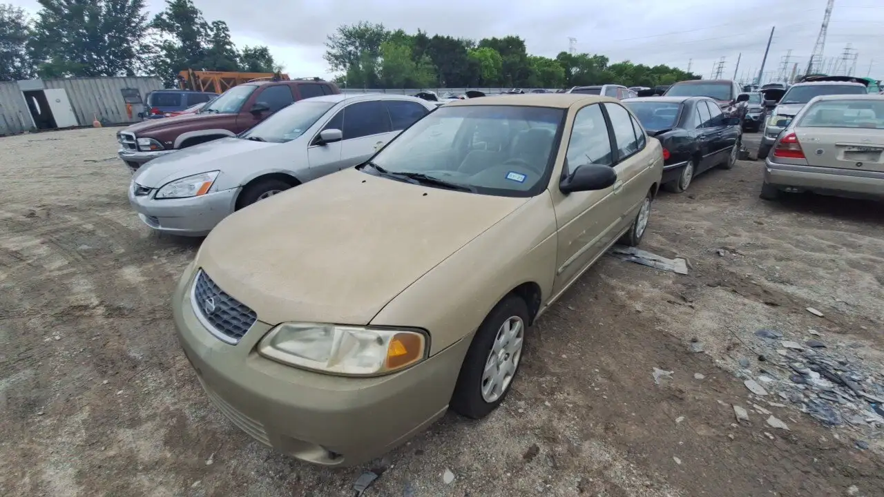 Photo of 2002 Nissan Sentra