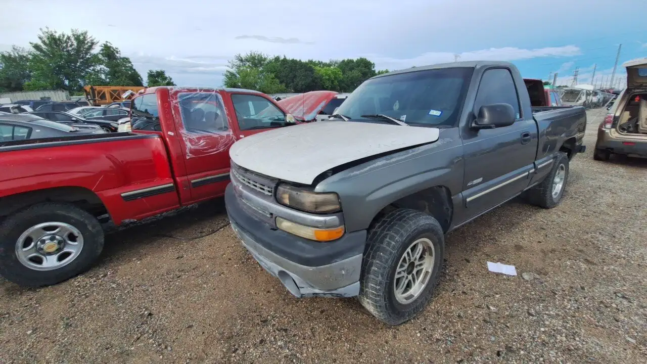Photo of 2000 Chevrolet Silverado 1500