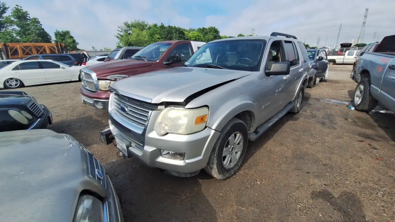 Photo of 2008 Ford Explorer