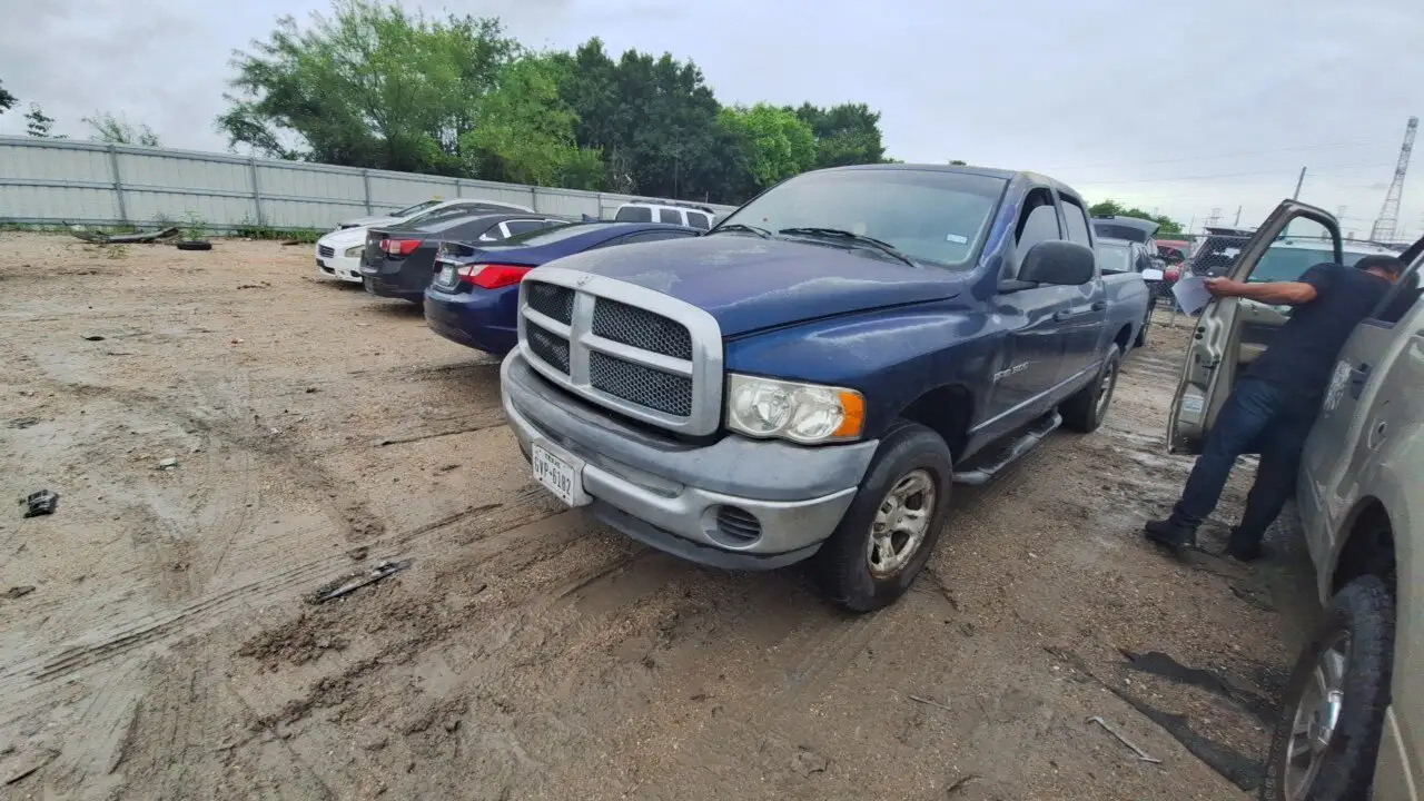Photo of 2002 Dodge Ram 1500