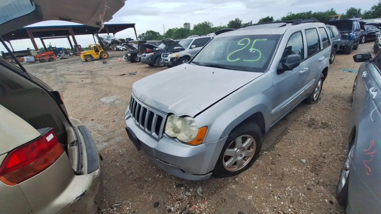 Photo of 2010 Jeep Grand Cherokee