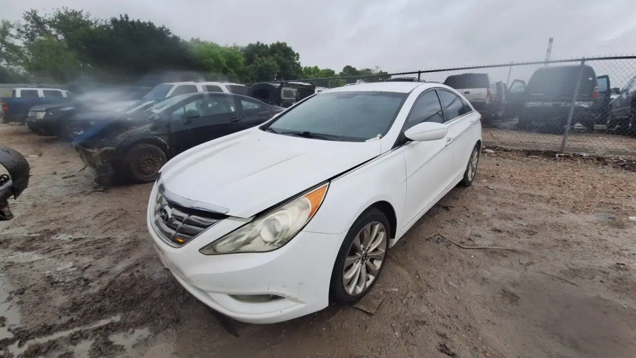 Photo of 2011 Hyundai Sonata