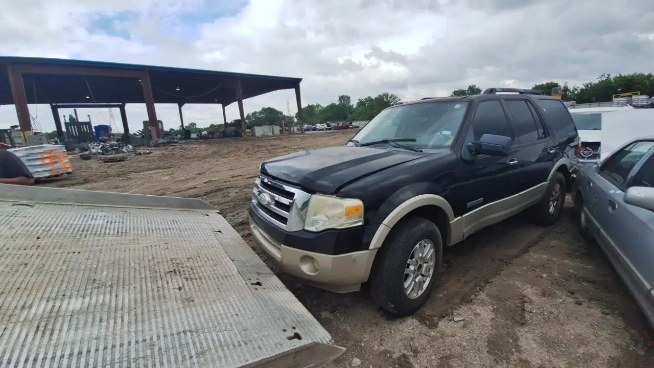 Photo of 2008 Ford Expedition