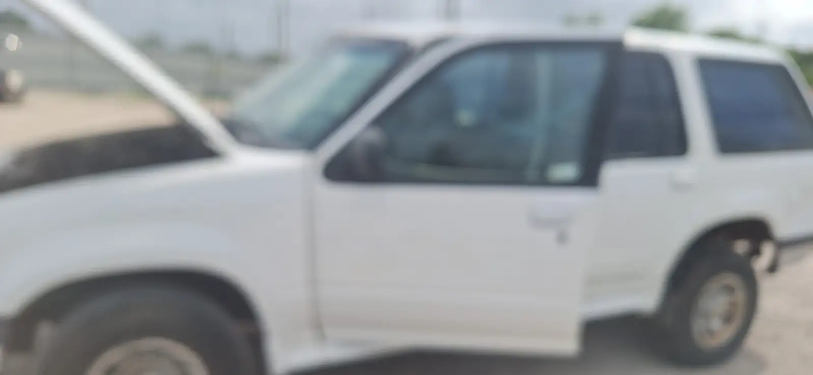 Photo of 1998 Ford Explorer