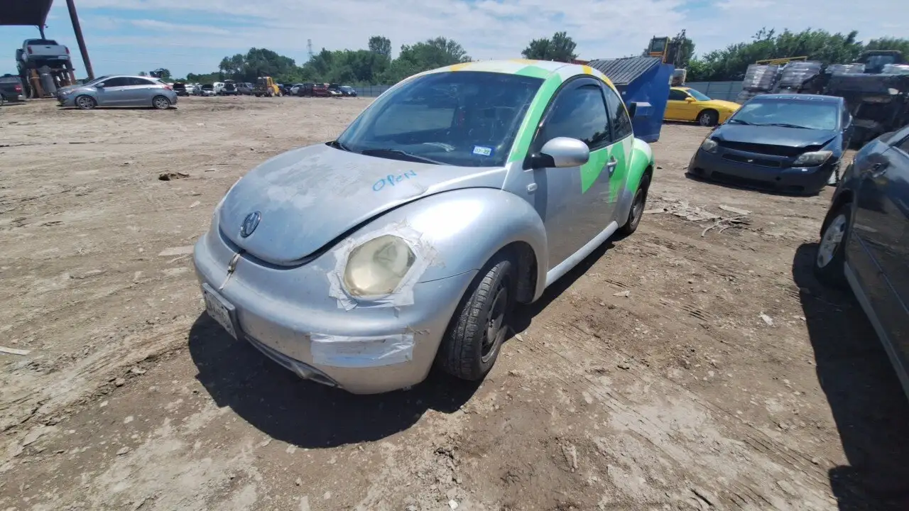 Photo of 2001 Volkswagen Beetle