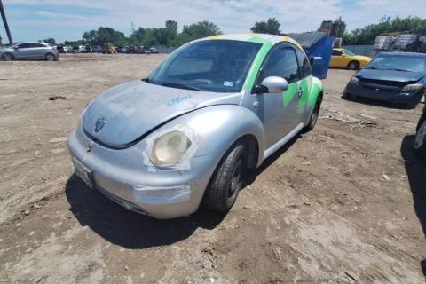 Photo of 2001 Volkswagen Beetle