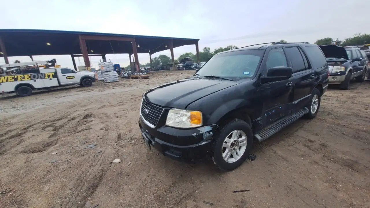Photo of 2003 Ford Expedition