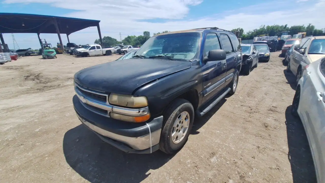 Photo of 2002 Chevrolet Tahoe