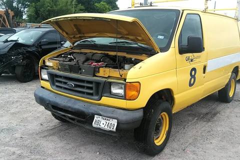 Photo of 2006 Ford E-250