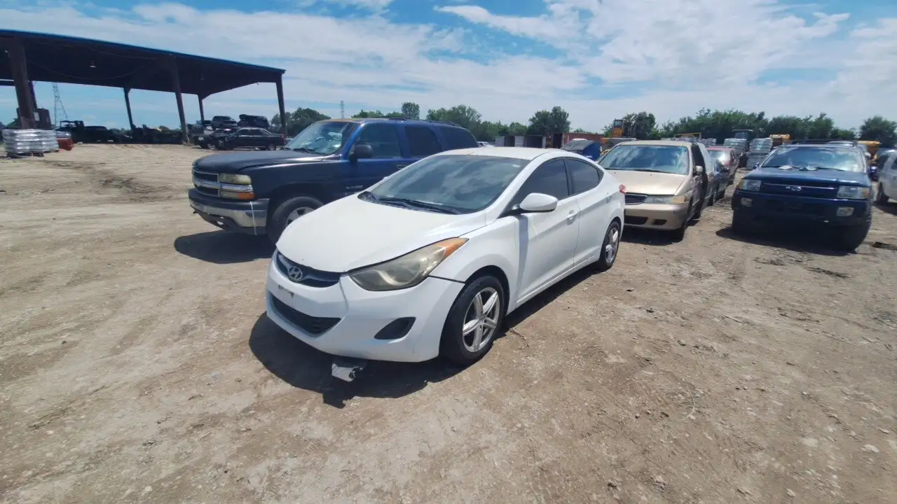 Photo of 2011 Hyundai Elantra