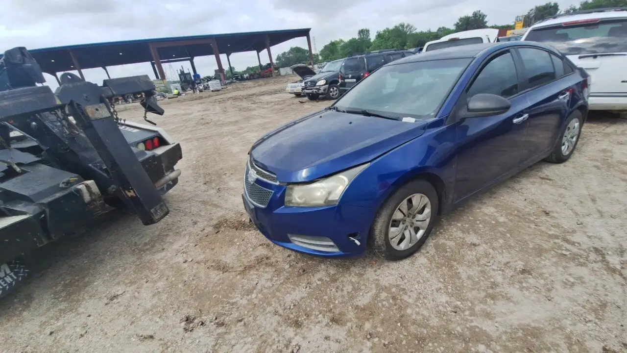 Photo of 2013 Chevrolet Cruze